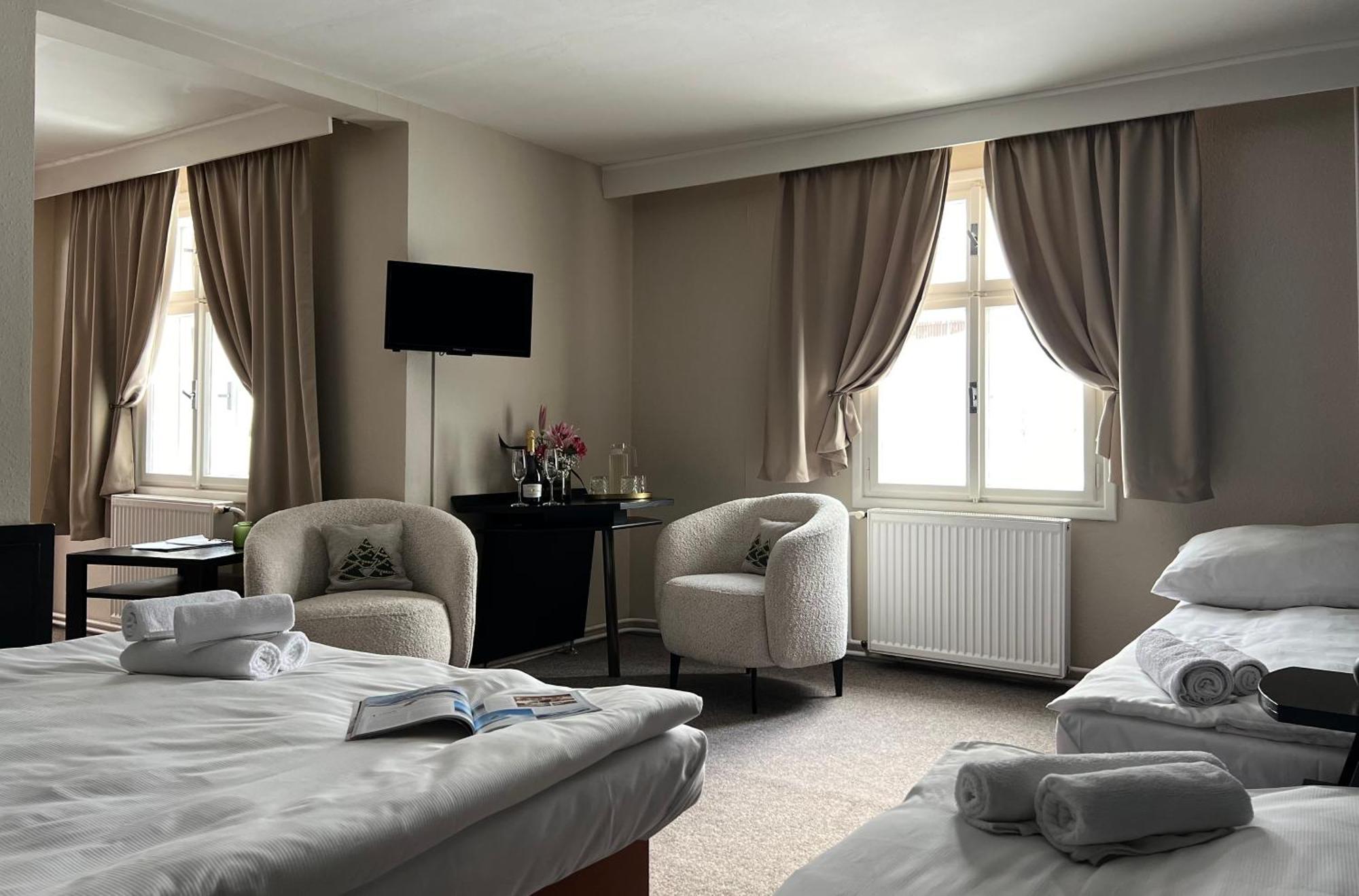 Hotel Lomnice ชปินด์เลอรูฟ มลิน ภายนอก รูปภาพ